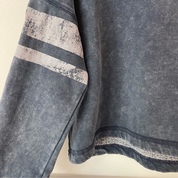 Roxy Free in The Sea Oversized Pullover Sweatshirt in Blue Women’s Size Small - Picture 6 of 12